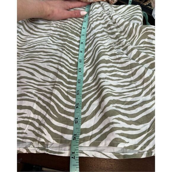 NWT Motel - Urban Outfitters- Mini Skirt 'Shenka' in Camel - Picture 10 of 11